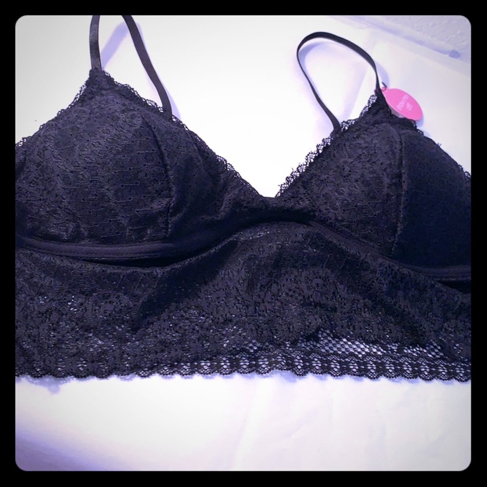 NWT. Supportive and cute bra.